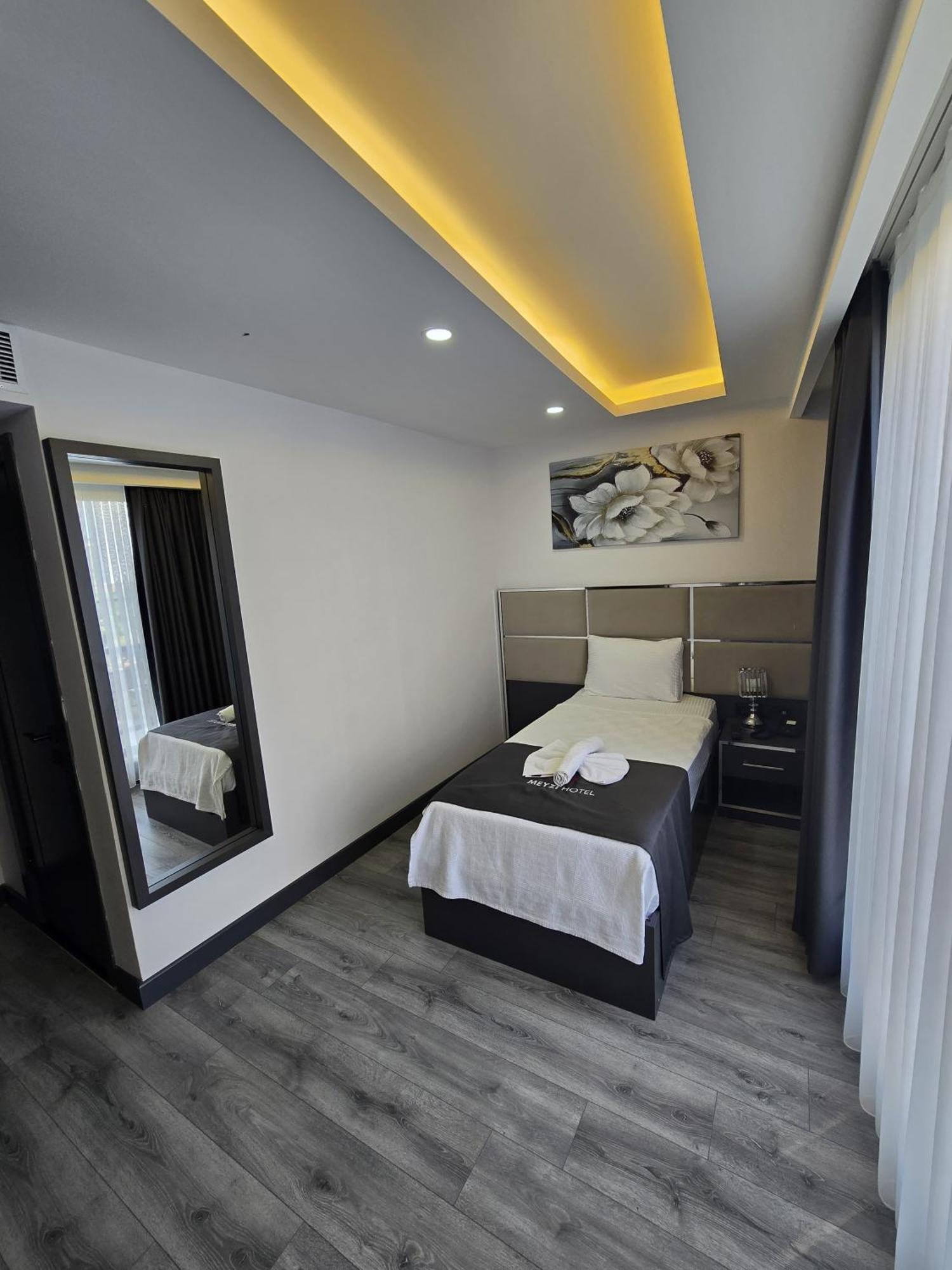 Meyzi Hotel Стамбул Экстерьер фото